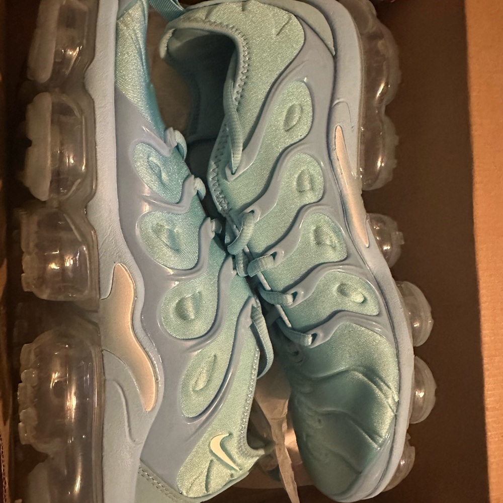 Nike Vapormax Plus - image 7